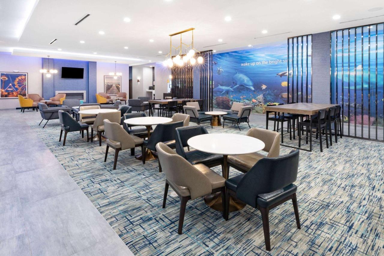 La Quinta Inn & Suites By Wyndham Galveston North At I-45 Eksteriør bilde